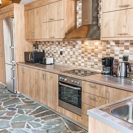 Moonstone Traditional House * Haraki